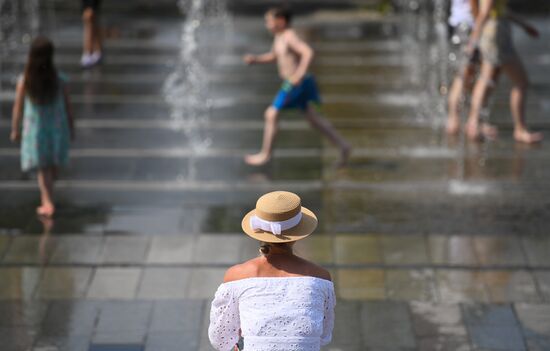 Russia Hot Weather