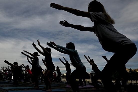 Yoga in Parks