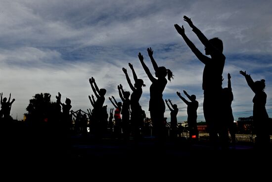 Yoga in Parks