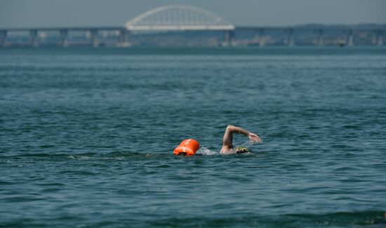 Russia Swimming Race