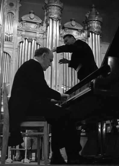 Pianist Svyatoslav Rikhter and conductor Kirill Kondrashin