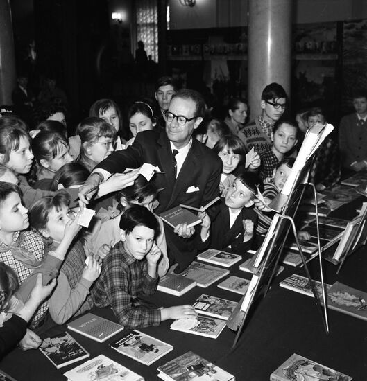 Soviet writer Lev Kassil