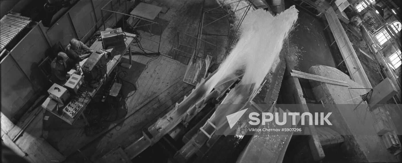 Toktogul hydropower plant