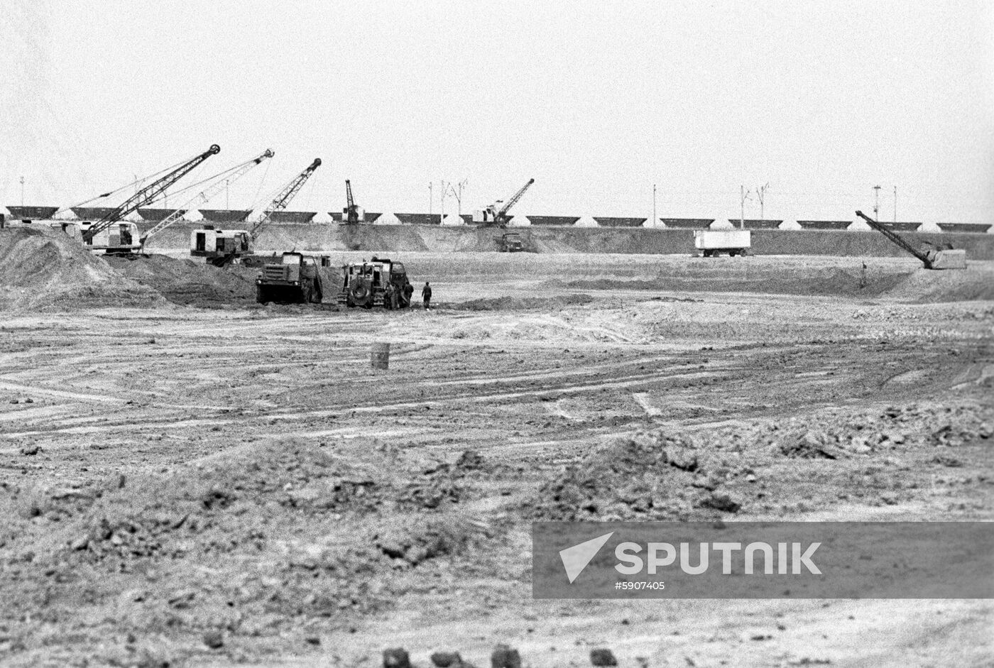 Construction of Krivoi Rog Iron Ore Works