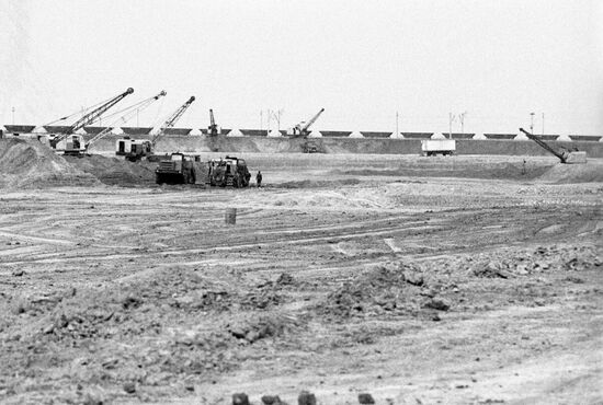 Construction of Krivoi Rog Iron Ore Works
