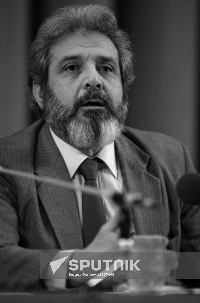 Participant in news conference at Soviet Foreign Ministry Rashid Atamalibekov