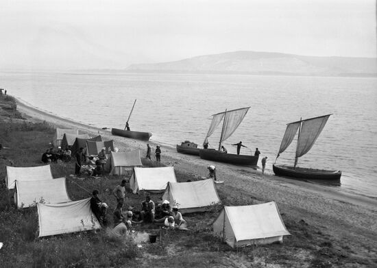 Tourists on Volga River