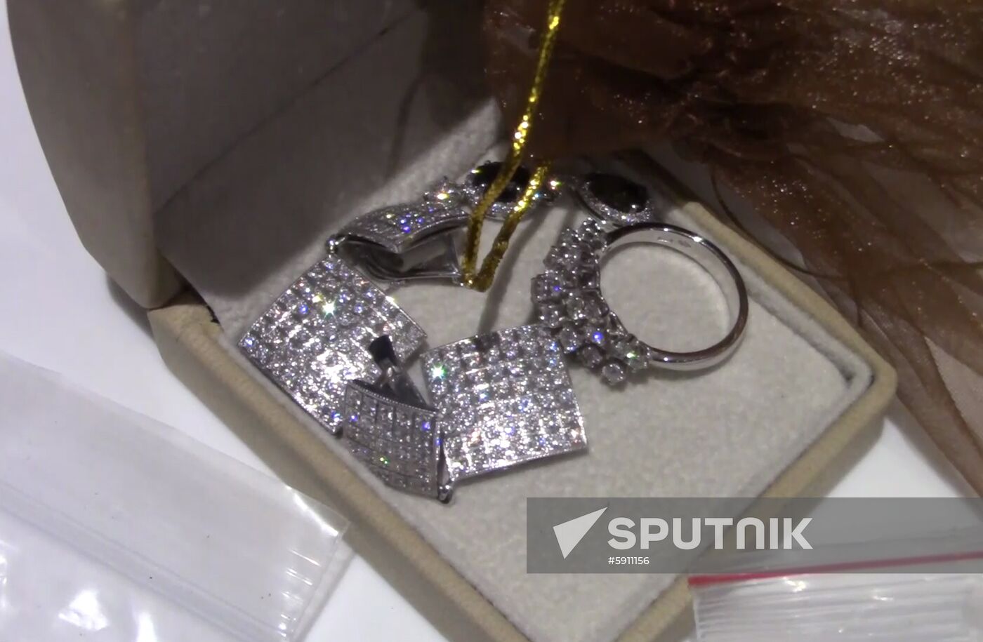 Russia Diamond Smugglers Detained