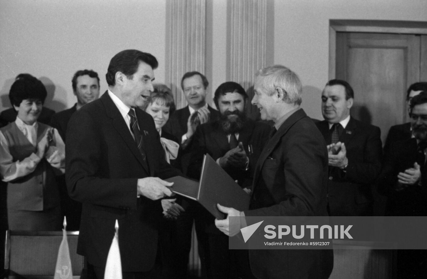 Ceremony to sign agreement on cooperation between trade unions of USSR and Polish People's Republic
