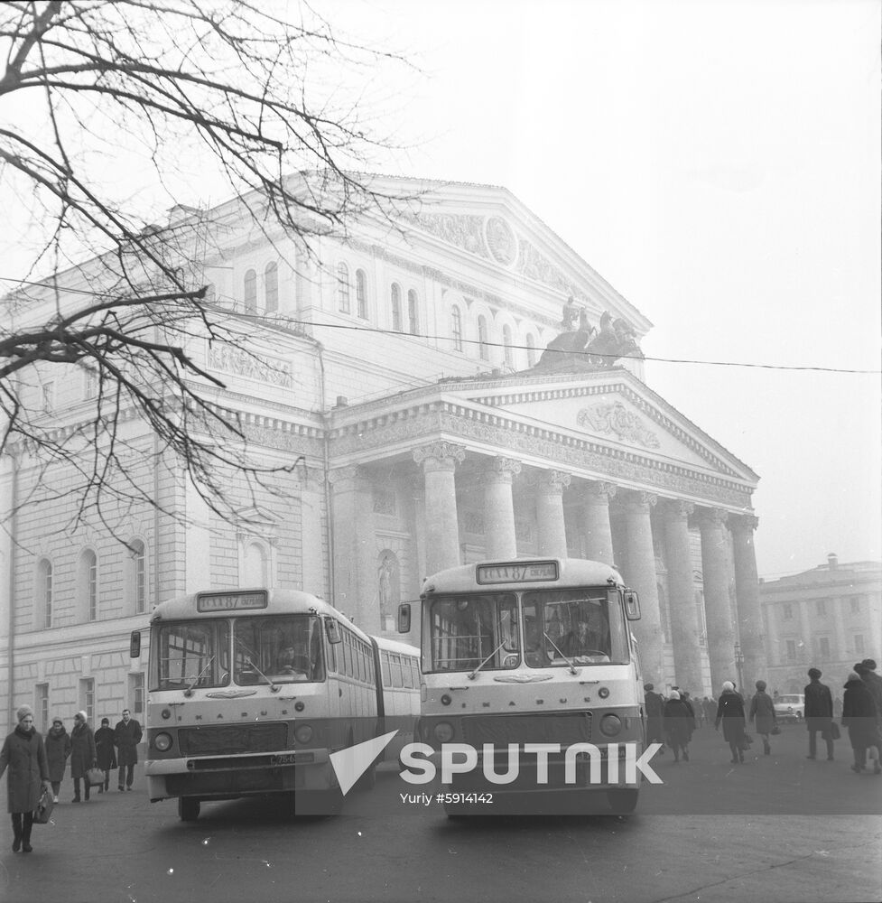 Ikarus coaches