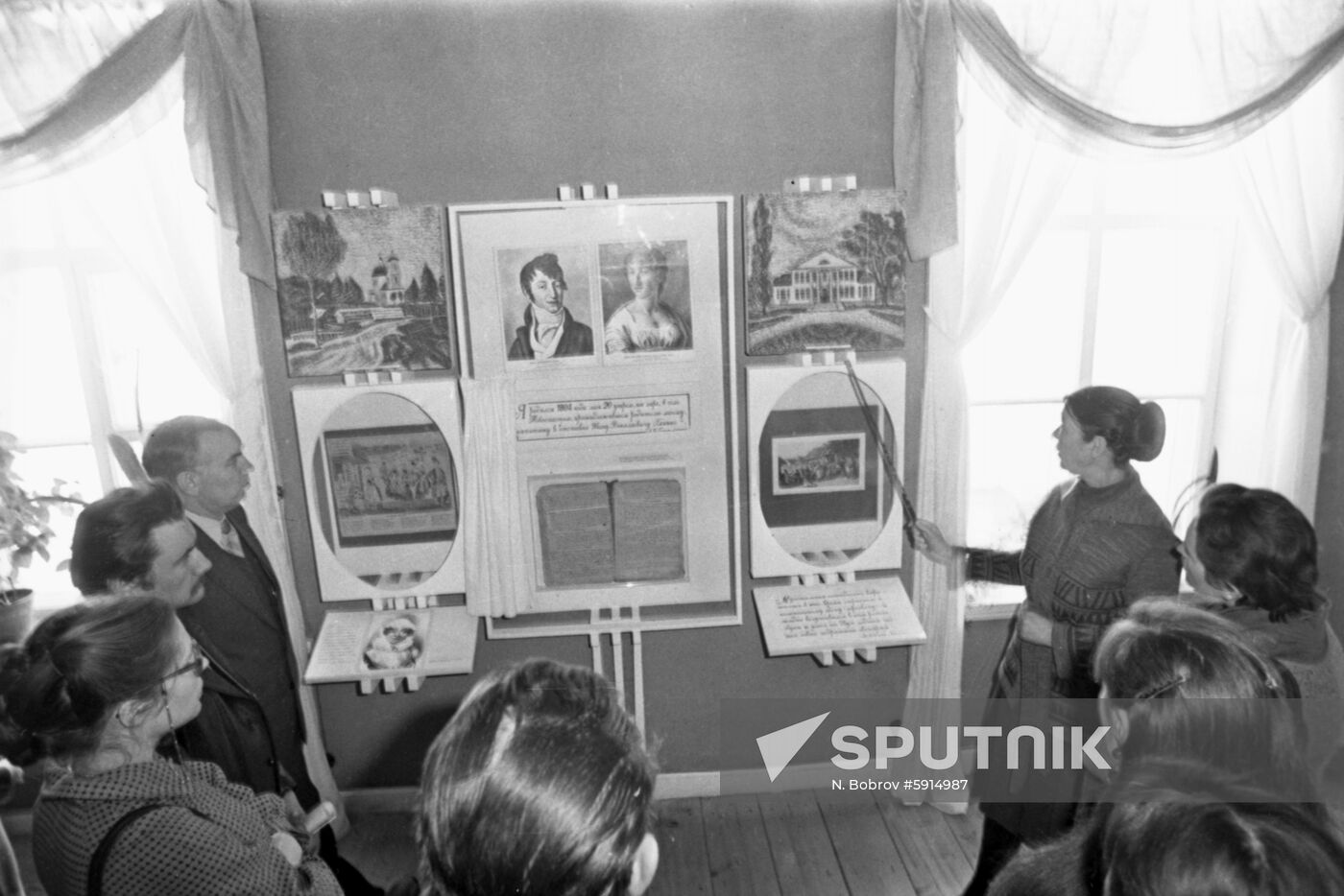 Composer Mikhail Glinka's house-museum in Novospasskoye