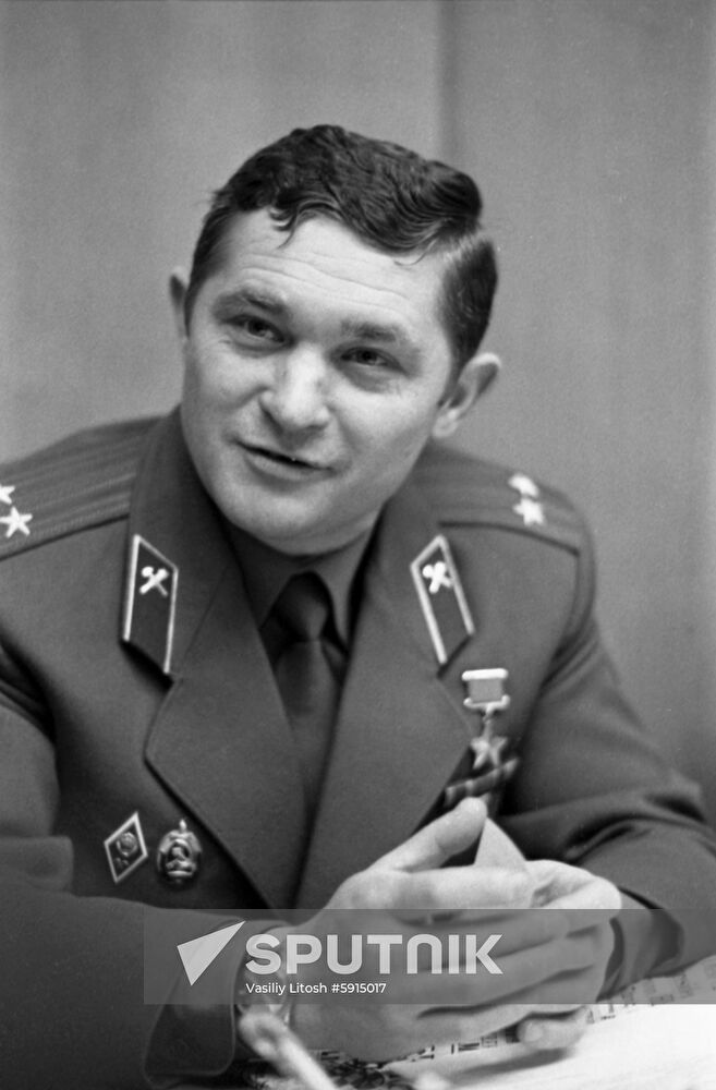 Head of fire unit, Lt Colonel Leonid Telyatnikov