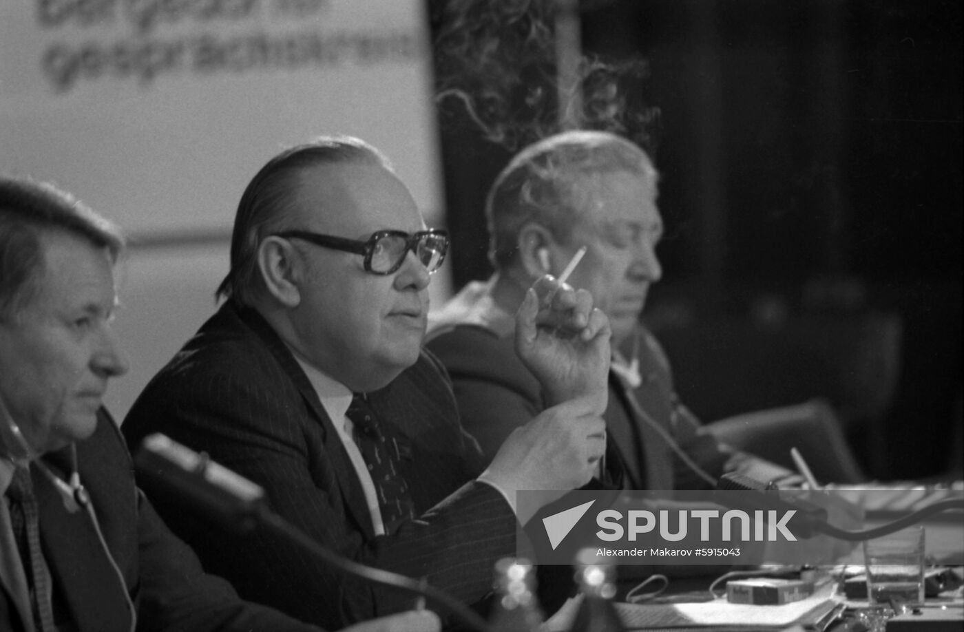 Head of CPSU Central Committee International Department Vadim Zagladin