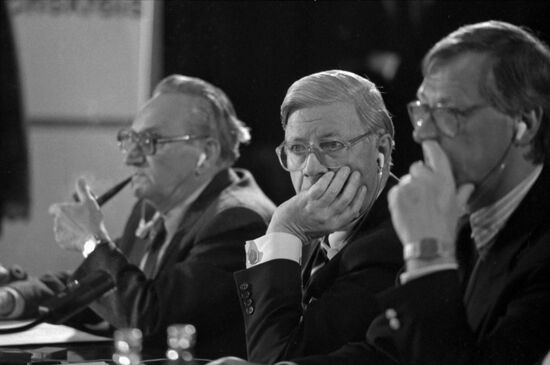 Participants in the Bergedorf round table discussion