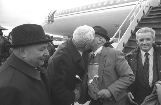British and Soviet WWII veterans in Murmansk