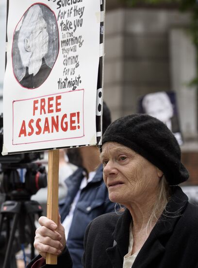 Great Britain Wikileaks Assange Court