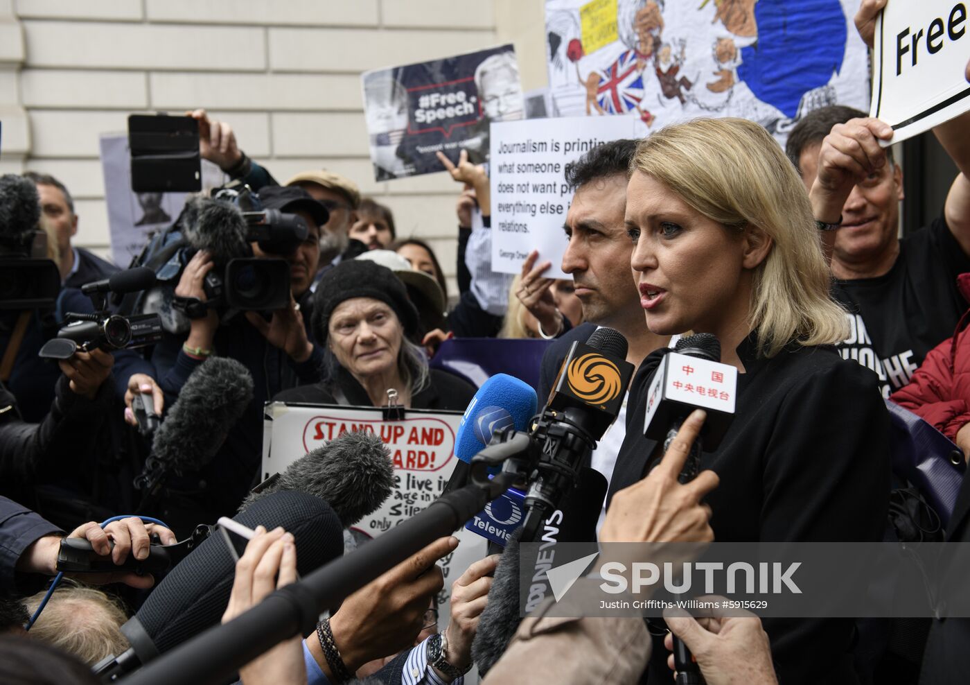 Great Britain Wikileaks Assange Court