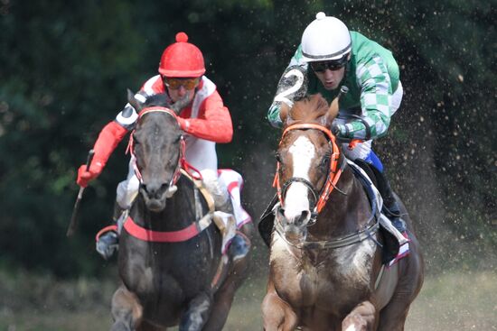 Russia Horse Race