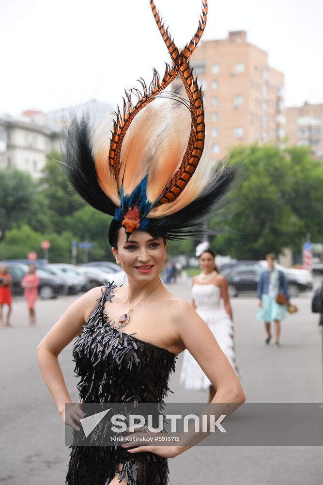 Russia Horse Race