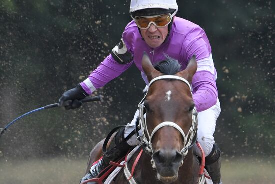 Russia Horse Race