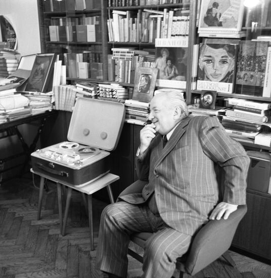 Soviet writer Irakly Andronikov