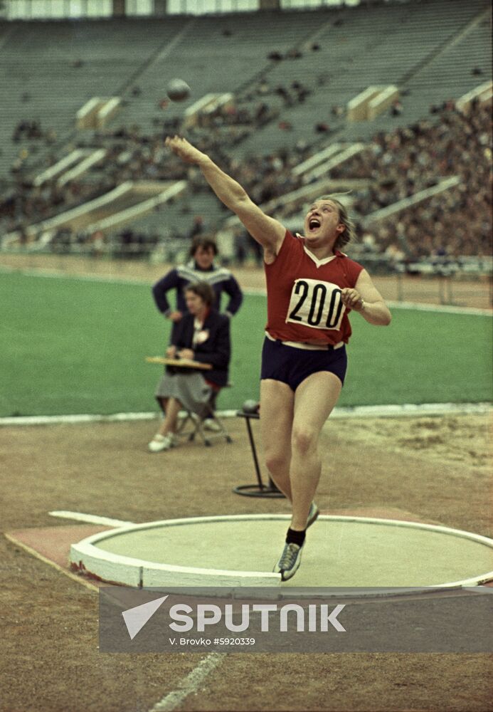 Track and field athete Tamara Press