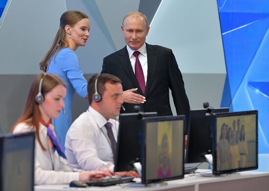 Russia Putin Nationwide Call-in