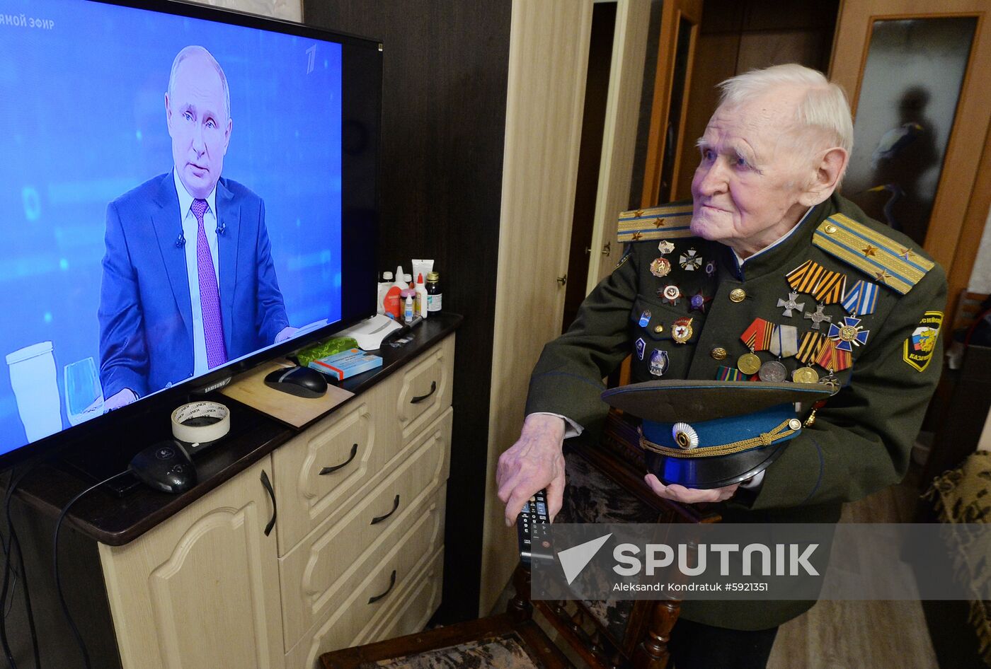 Russia Putin Nationwide Call-in