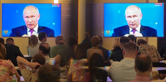 Russia Putin Nationwide Call-in