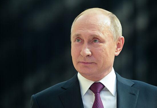 Russia Putin Nationwide Call-in