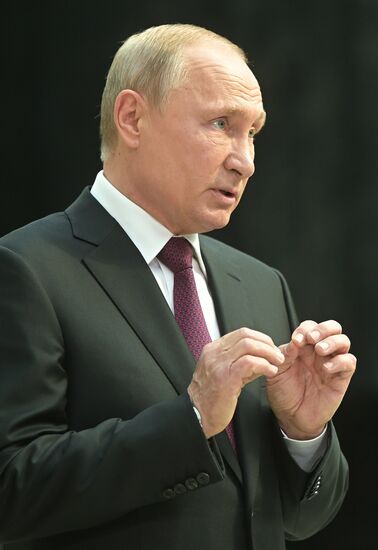 Russia Putin Nationwide Call-in