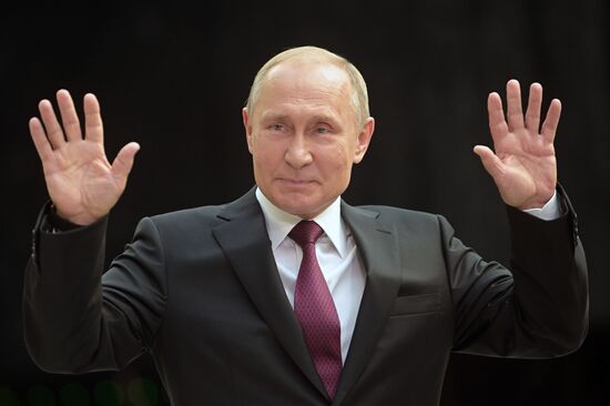 Russia Putin Nationwide Call-in