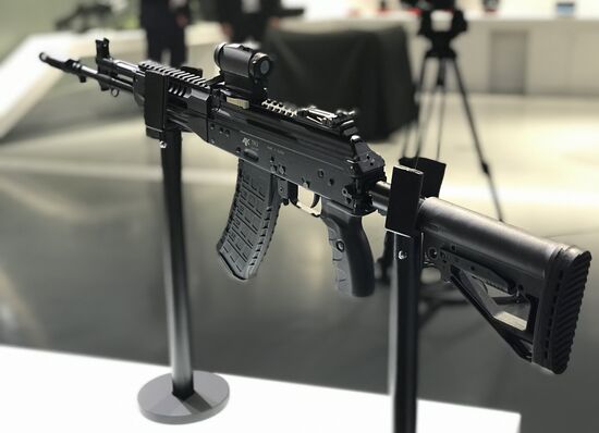 Russia Kalashnikov Guns