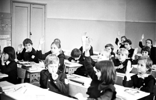 Art class at Moscow school