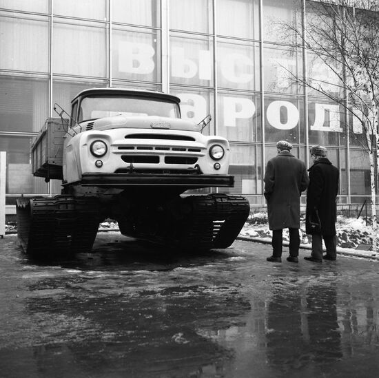 Vityaz snow-and-mud vehicle