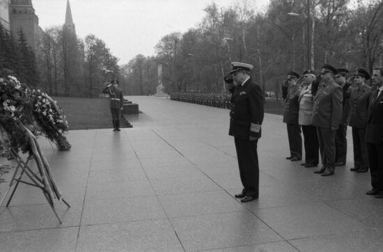 West German delegation visits USSR