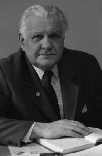 Director of USSR Academy of Sciences' Institute of Psychology Boris Lomov