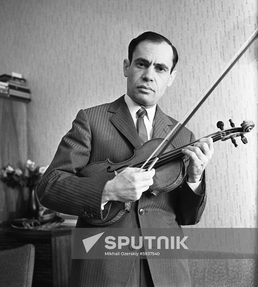 Soviet violinist Leonid Kogan