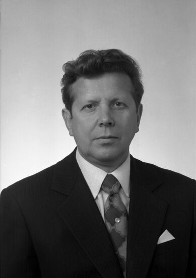 USSR Healthcare Minister Yevgeny Chazov