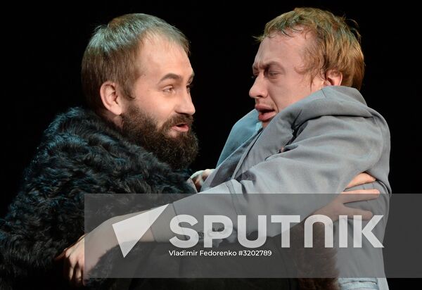 Pre-premiere showing of Idiot at Mossovet Theater
