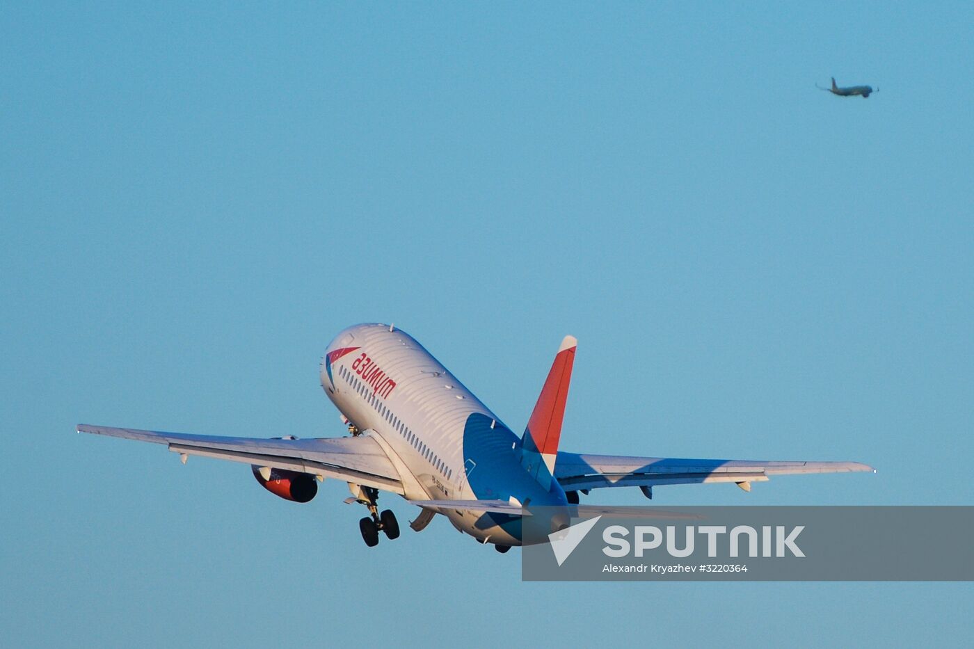 Azimut Airlines' first flight from Novosibirsk | Sputnik Mediabank