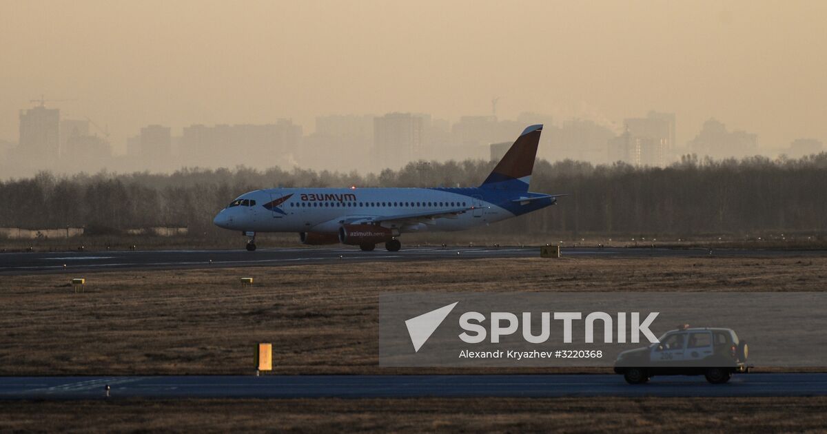Azimut Airlines' first flight from Novosibirsk | Sputnik Mediabank