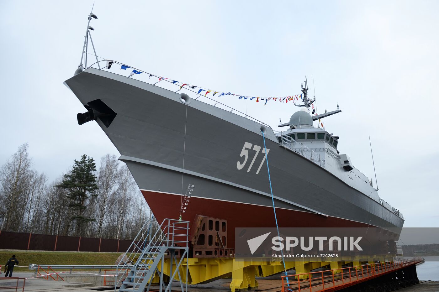 launching-serial-fast-attack-craft-taifun-of-22800-project-sputnik