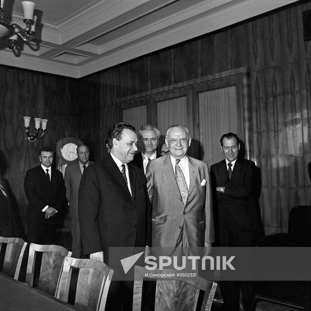 Armand Hammer visits USSR Sputnik Mediabank