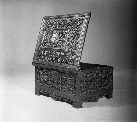 Open-work box