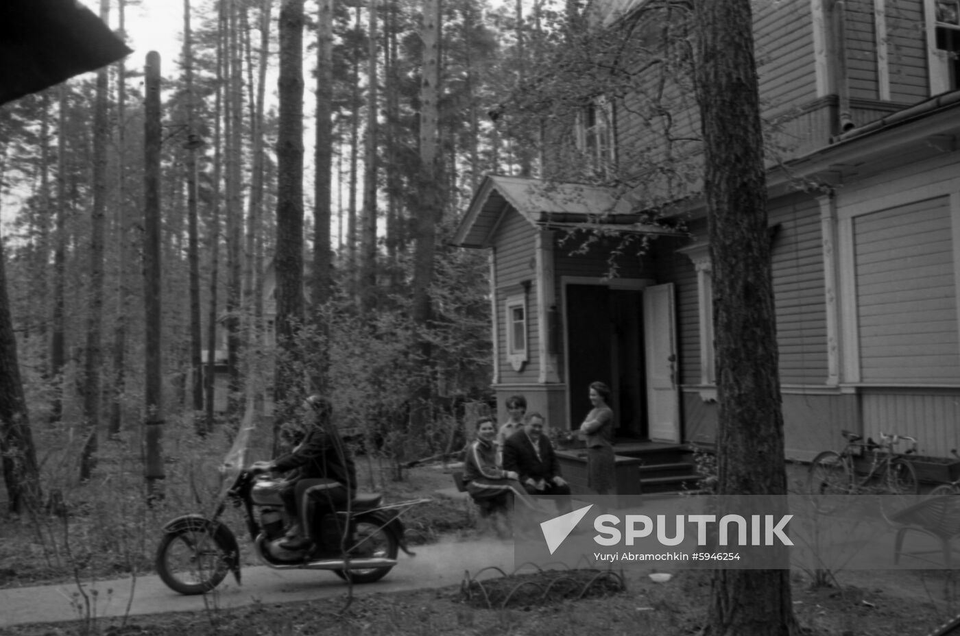 Lenin's nephew Viktor Ulyanov's family
