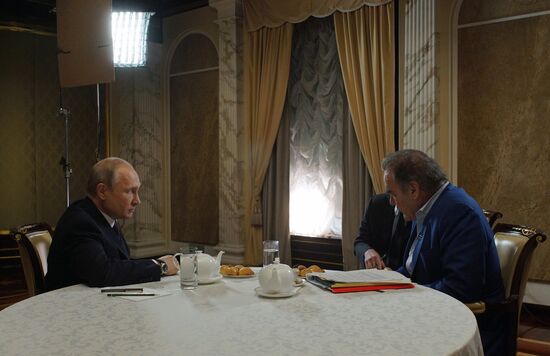 Russia Putin Stone Film