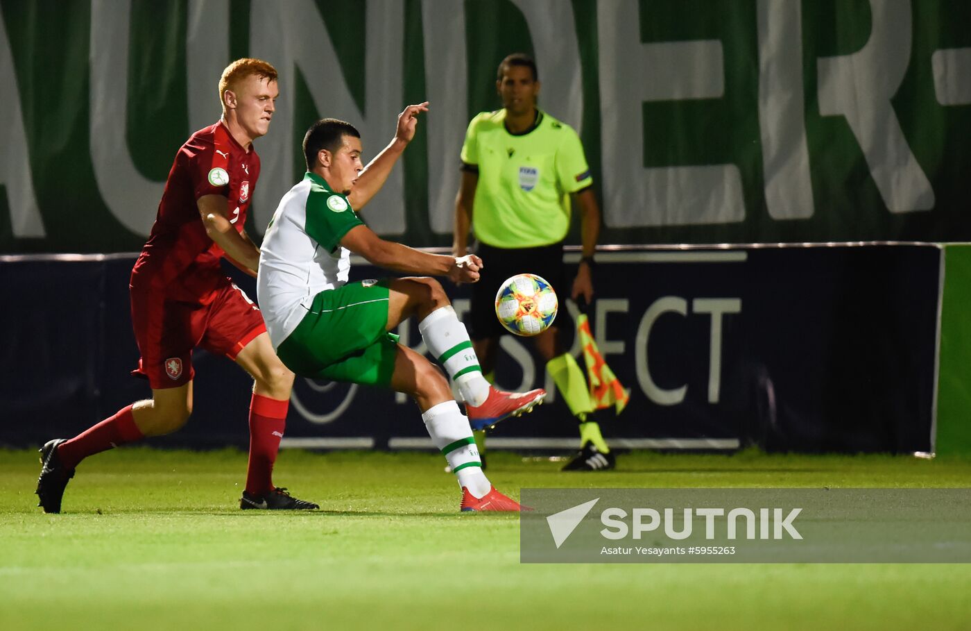 Armenia Soccer U19 Euro Ireland - Czech Republic