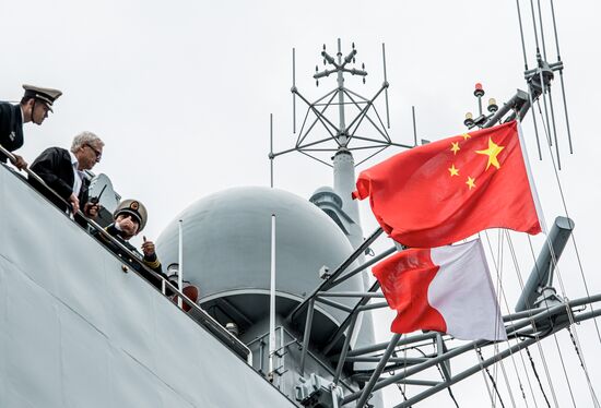 Russia Chinese Ship