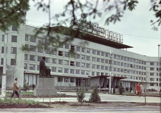 Dushanbe Hotel and statue of Sadriddin Ayni in Dushanbe